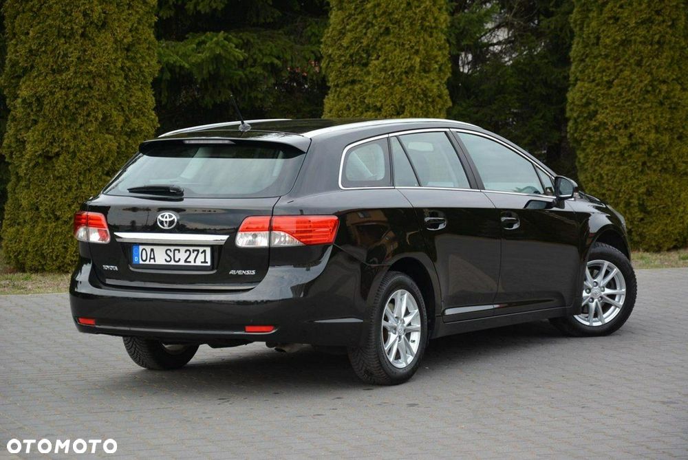 Toyota Avensis 2.0 D-4D Comfort - 6