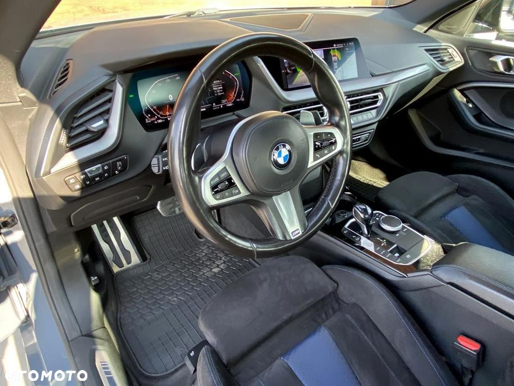 BMW Seria 2 220d xDrive M Sport sport - 27