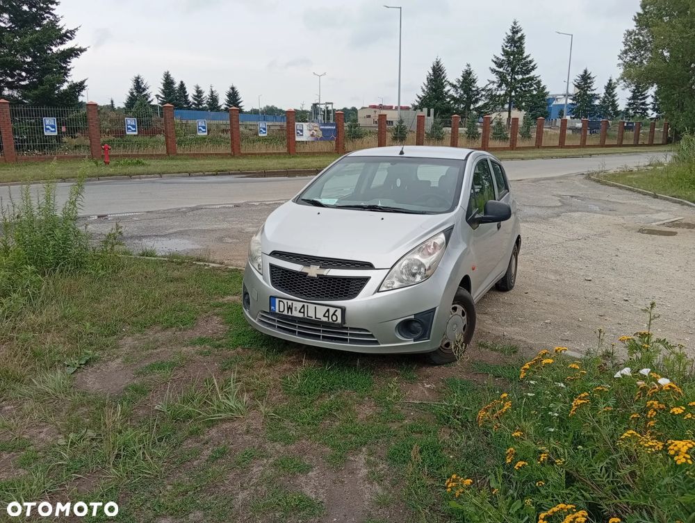 Chevrolet Spark 1.0 Base - 4