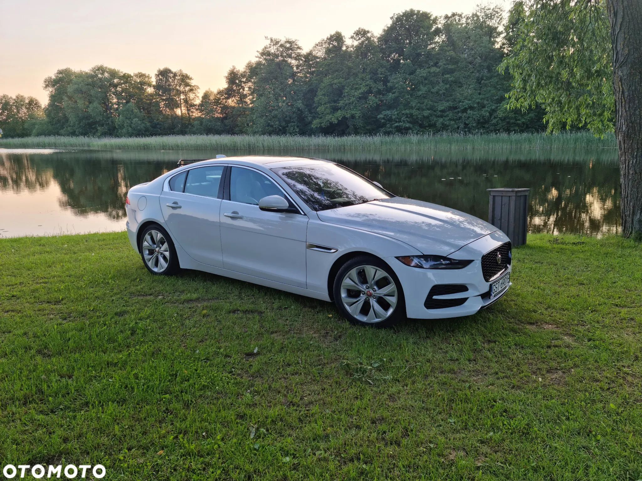 Jaguar XE 2.0 P250 S - 1