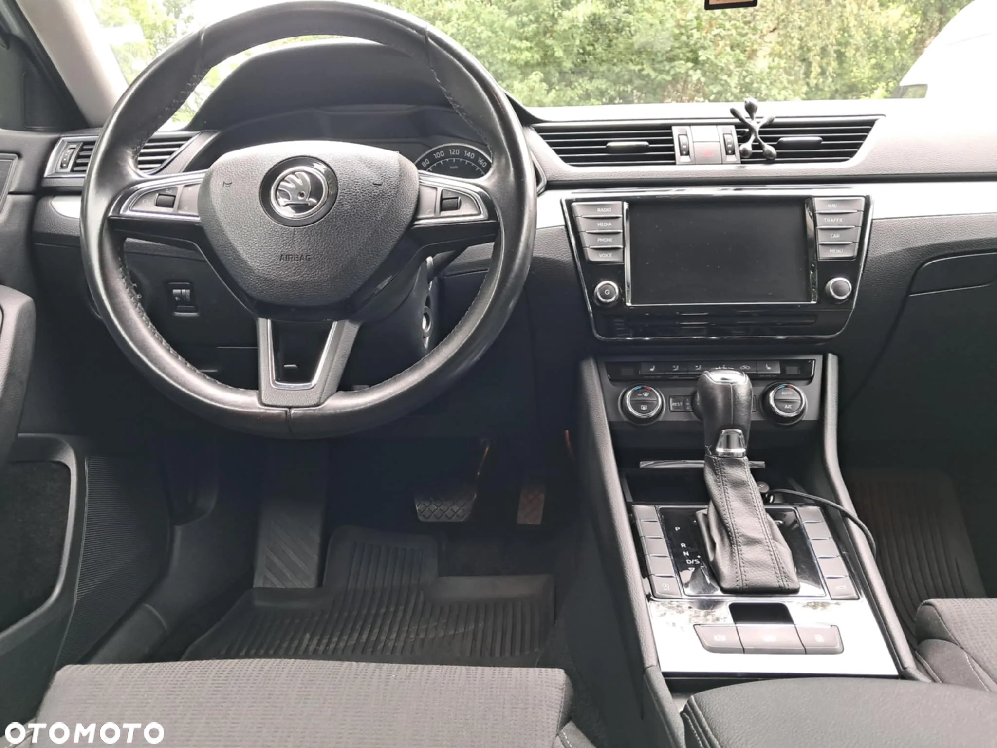 Skoda Superb 2.0 TDI Ambition DSG - 3
