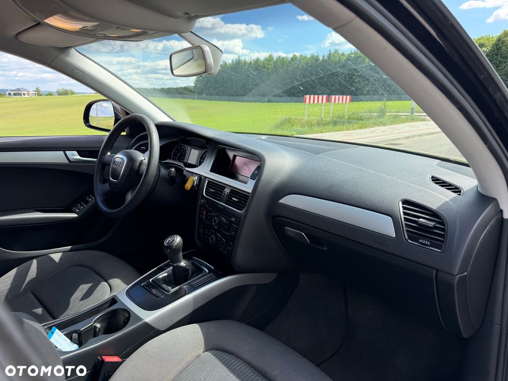 Audi A4 Avant 1.8 TFSI Ambiente - 9