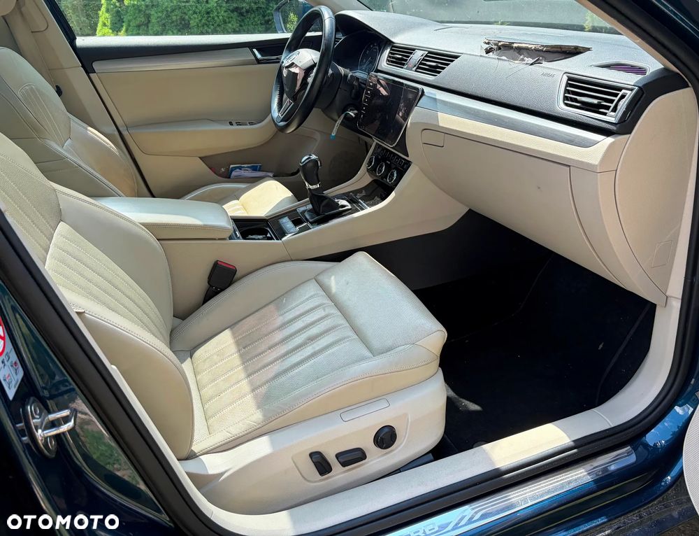 Skoda Superb 1.8 TSI DSG SportLine - 34