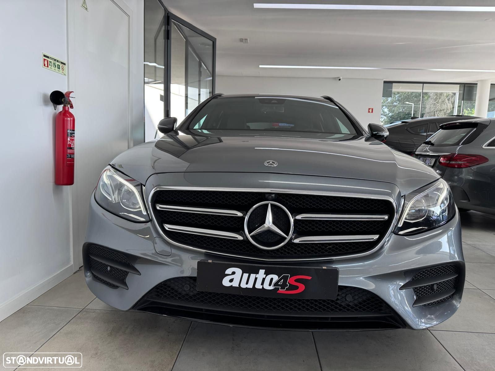 Mercedes-Benz E 300 de AMG Line - 4