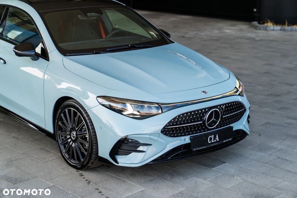 Mercedes-Benz CLA - 10