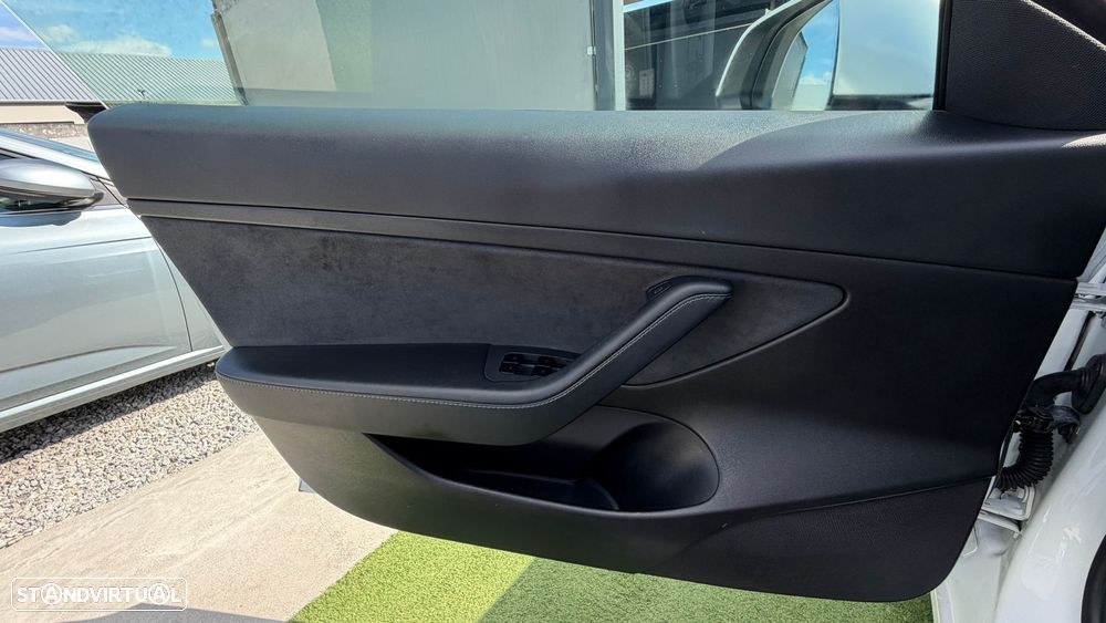 Tesla Model 3 Tração Traseira - 43