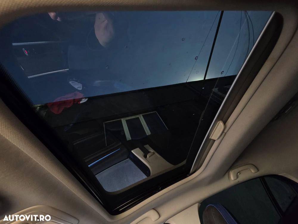 Renault Megane ENERGY dCi EDC GT - 23