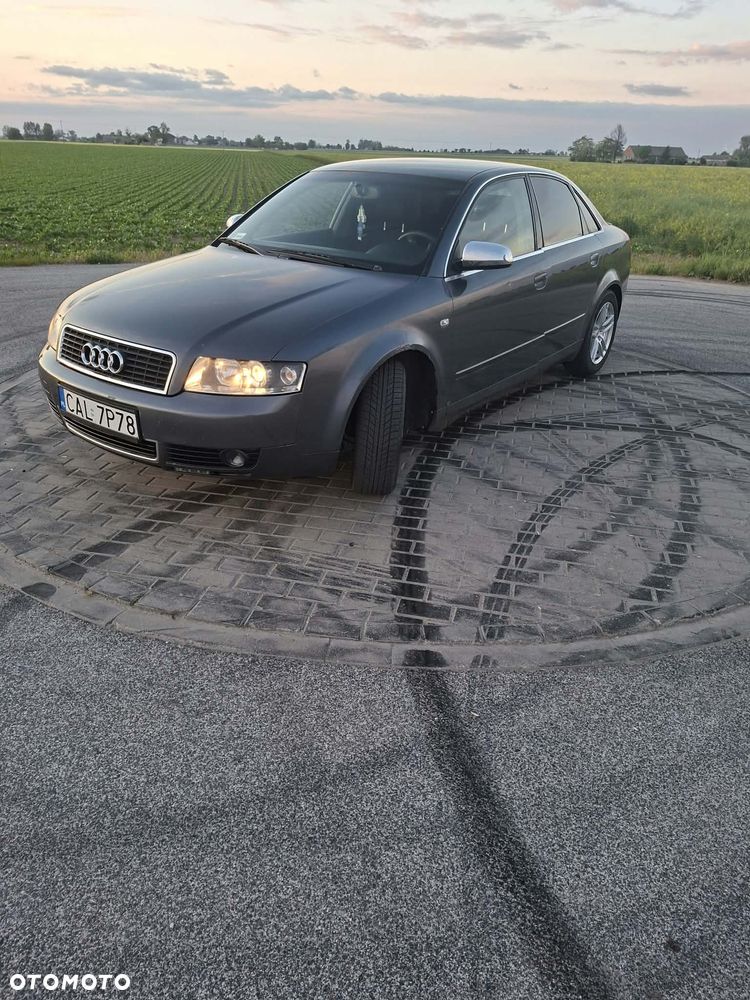 Audi A4 Avant - 10