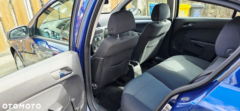 Opel Astra 1.8 Innovation - 12