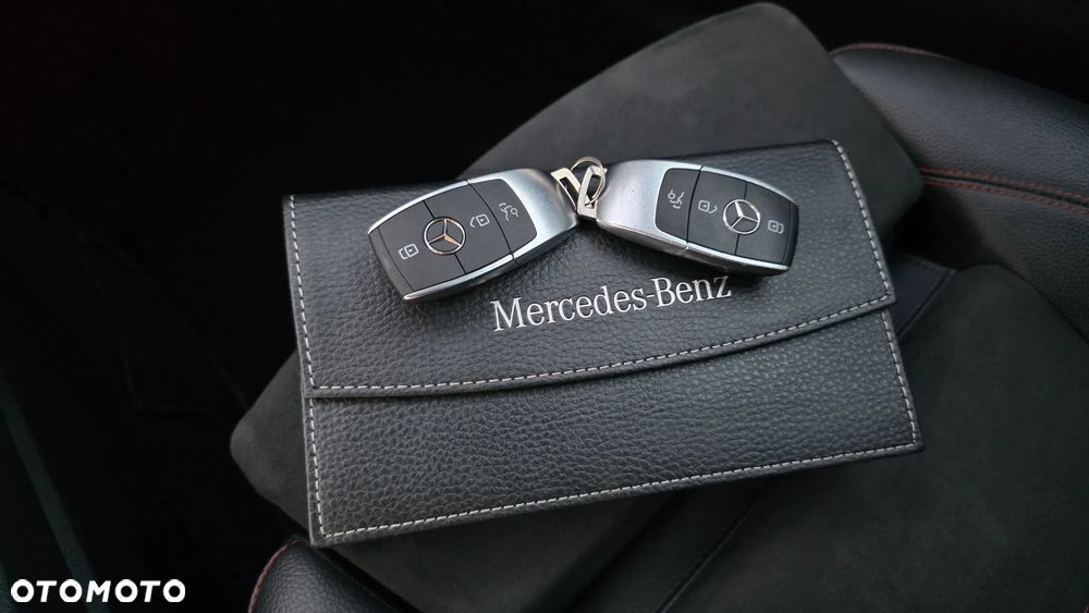 Mercedes-Benz CLA 180 7G-DCT AMG Line - 28