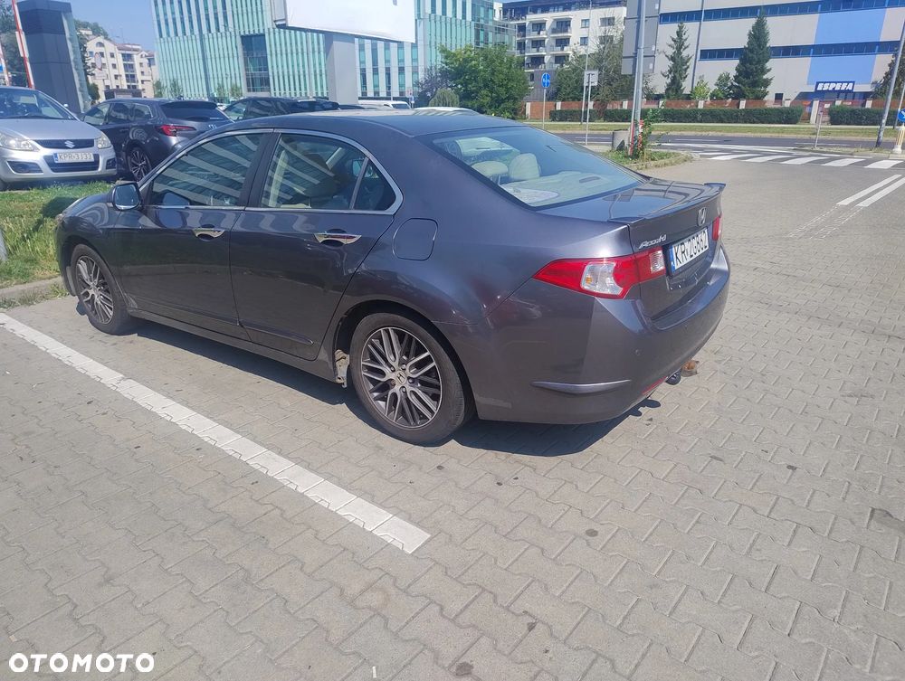 Honda Accord 2.0 Executive Nav - 6