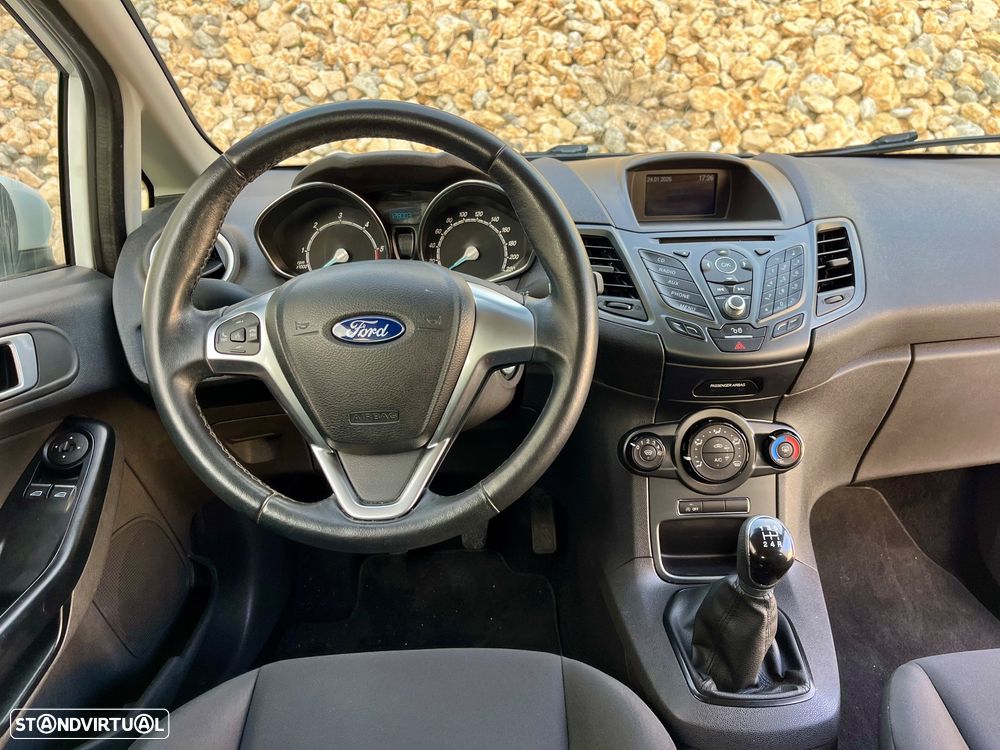 Ford Fiesta 1.5 TDCi STLine - 4