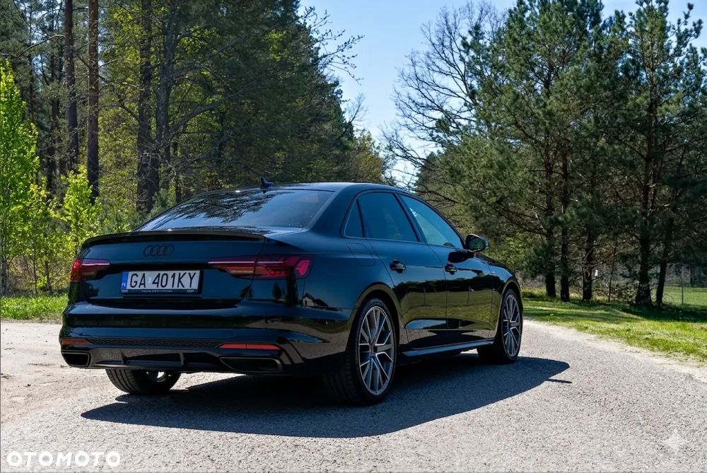 Audi A4 Limousine 35 TFSI mHEV S Line S tronic - 2