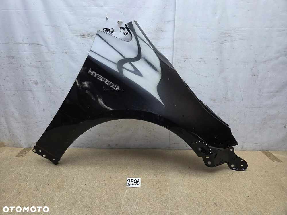 Toyota Corolla E21 błotnik prawy przód przedni - 1