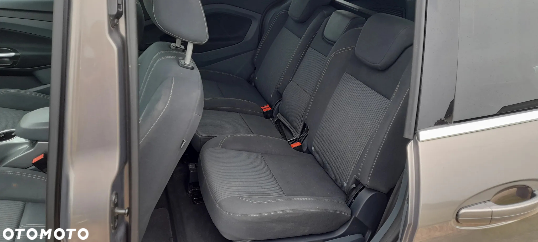 Ford Grand C-MAX 1.0 EcoBoost Start-Stopp-System Titanium - 9