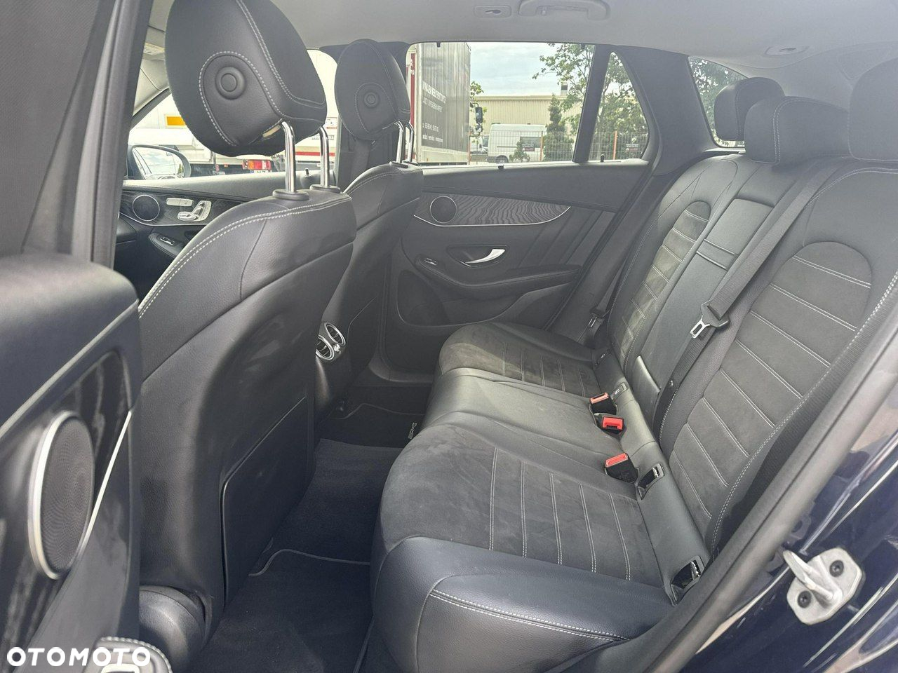 Mercedes-Benz GLC - 15