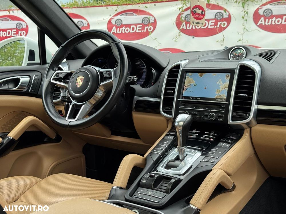 Porsche Cayenne V6 3.6L Aut. - 9