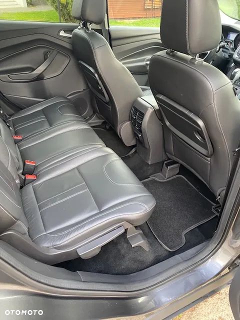 Ford Kuga - 9