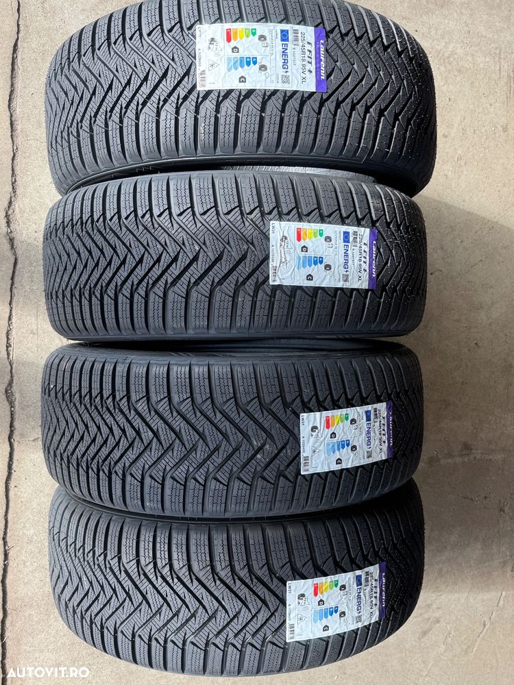 Vând 4 anvelope 225/45/18 Laufenn de iarnă noi