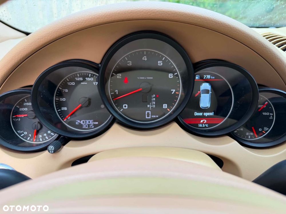 Porsche Cayenne 2013 photo 5
