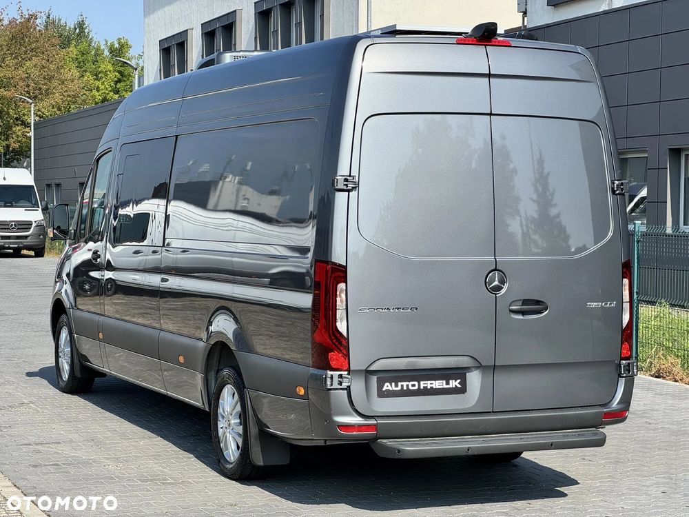Mercedes-Benz Sprinter - 5