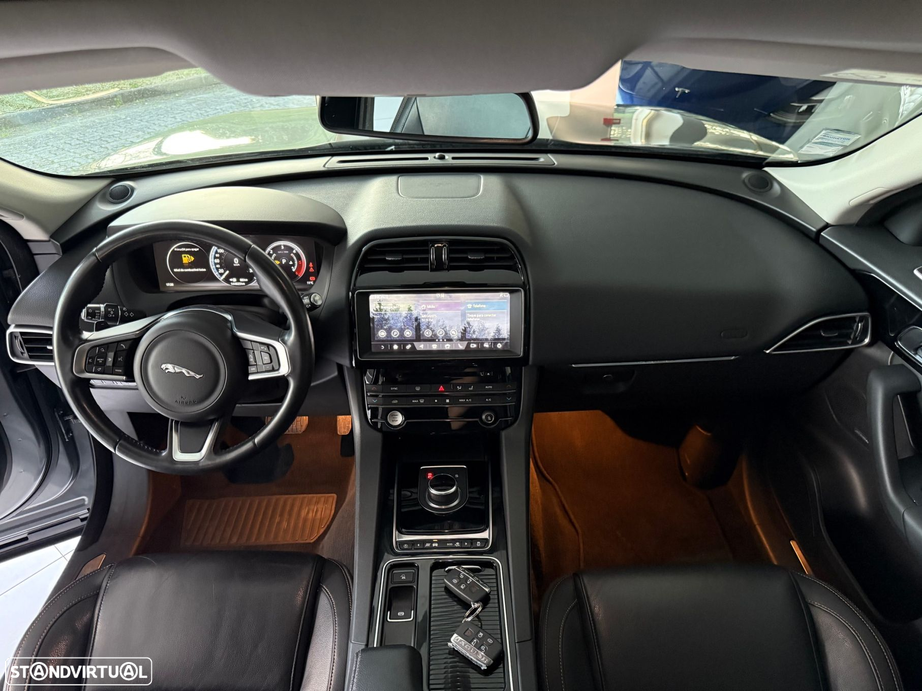 Jaguar F-Pace 20d AWD Aut. R-Sport - 38