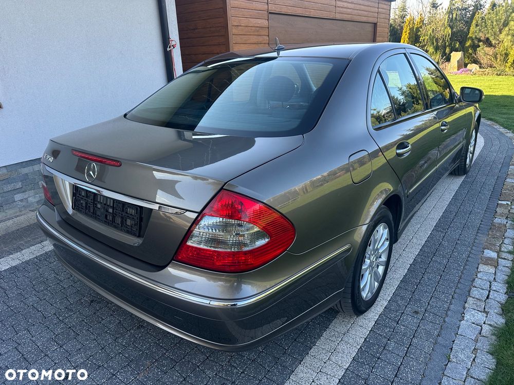 Mercedes-Benz Klasa E 350 7G-TRONIC Elegance - 11