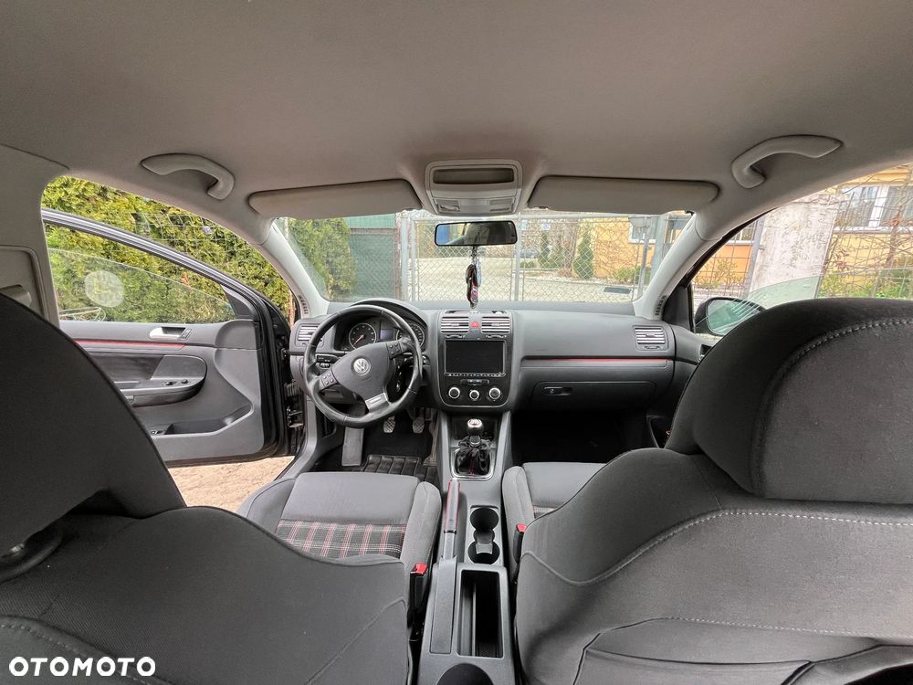 Volkswagen Golf 1.6 Q-Line - 14