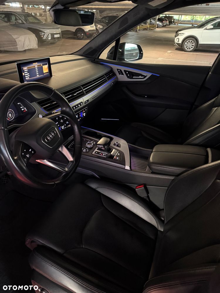 Audi Q7 - 9