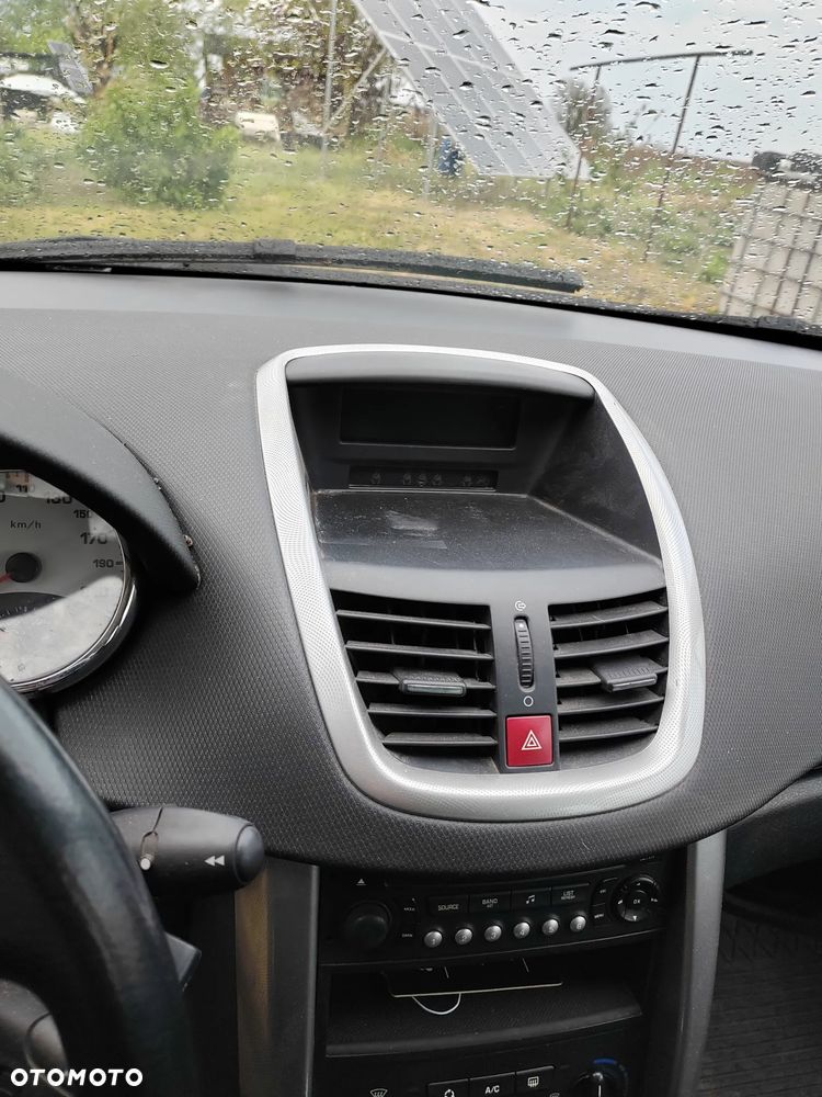 Peugeot 207 90 HDi FAP (Blue Lion) Filou - 16