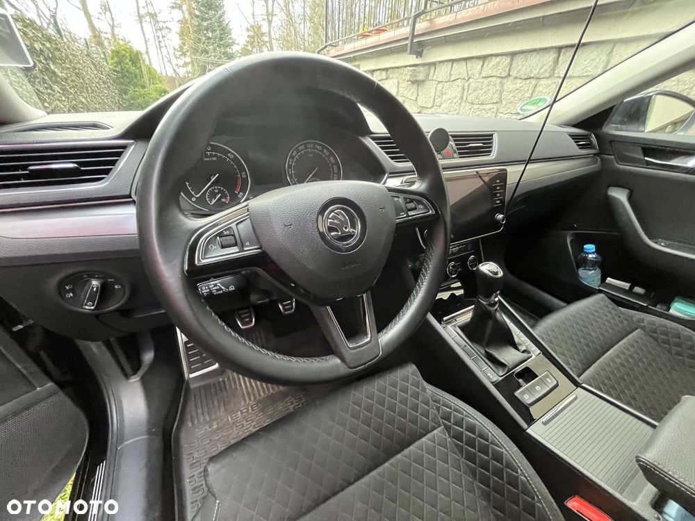 Skoda Superb 2.0 TDI Style - 18