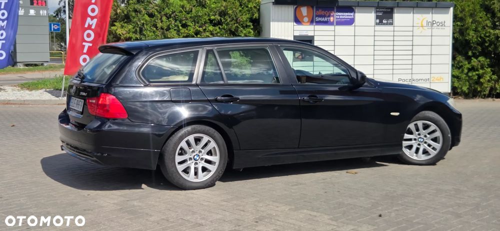 BMW Seria 3 318d DPF Edition Exclusive - 18