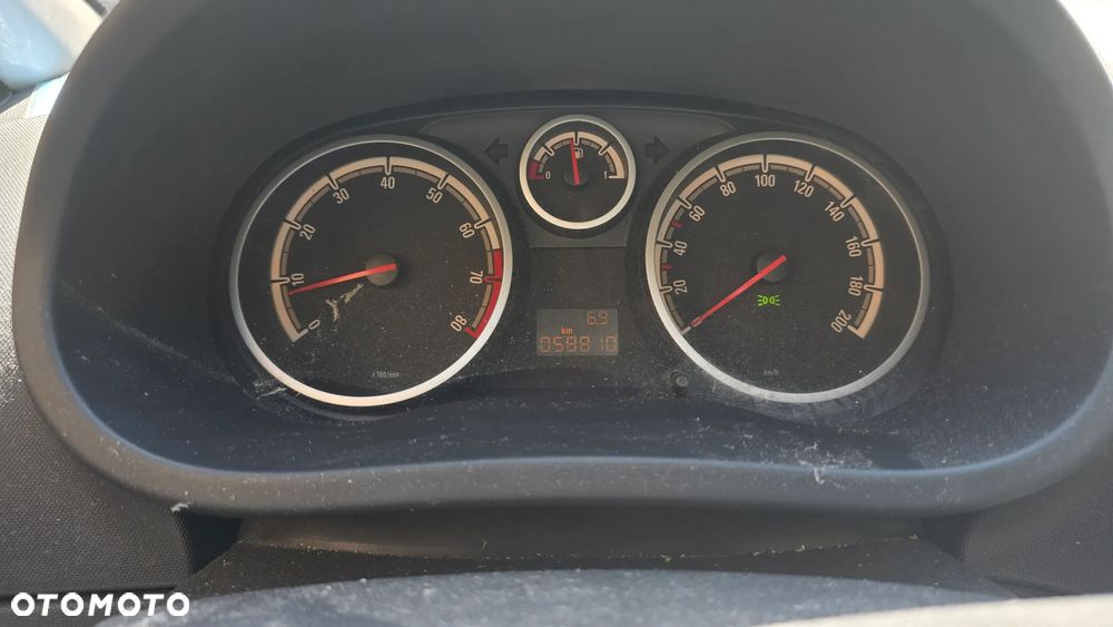 Opel Corsa 1.2 16V Cosmo - 15
