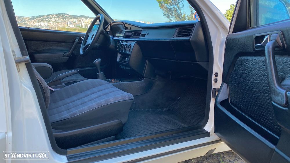 Mercedes-Benz W201 (1982-1993) 190 E 1.8 - 9