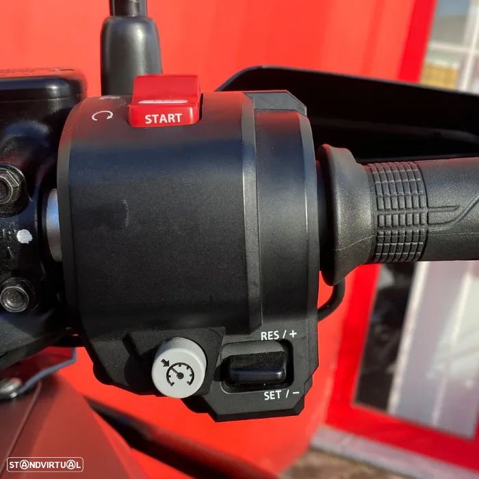 Honda Africa Twin 1100 ABS - 12