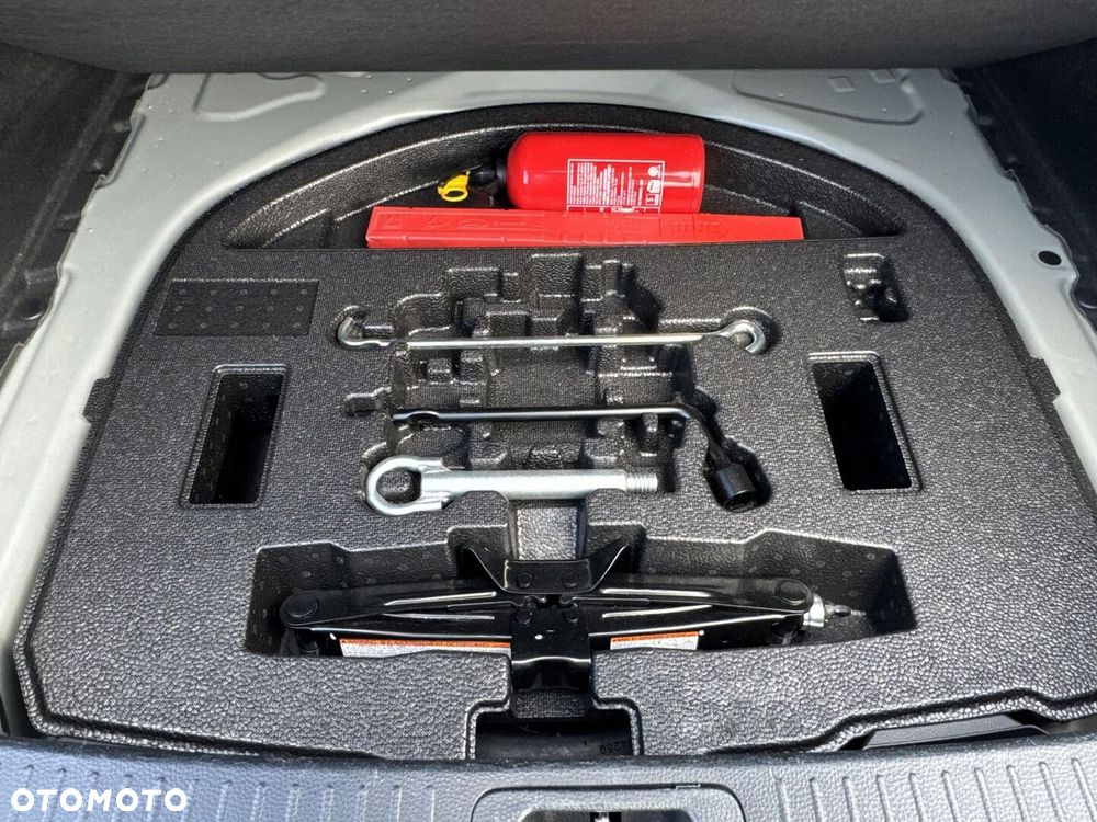 Toyota Corolla 1.5 Style MS - 28