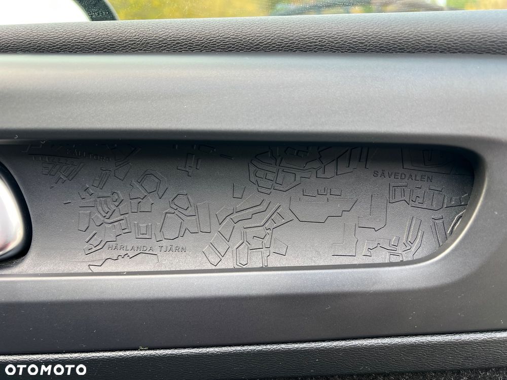 Volvo XC 40 T3 Geartronic Momentum Pro - 32