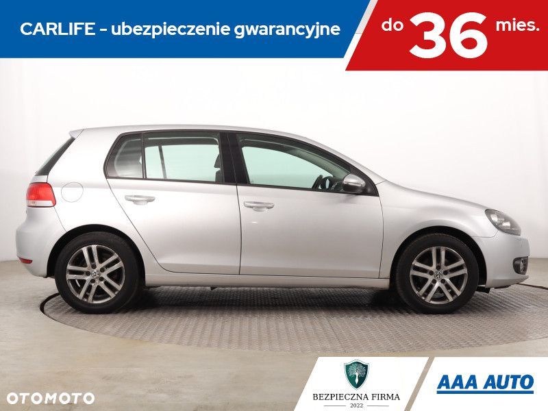 Volkswagen Golf - 8