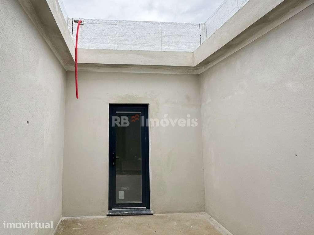 Andar de Moradia T2 novo, no Entroncamento - Grande imagem: 4/6