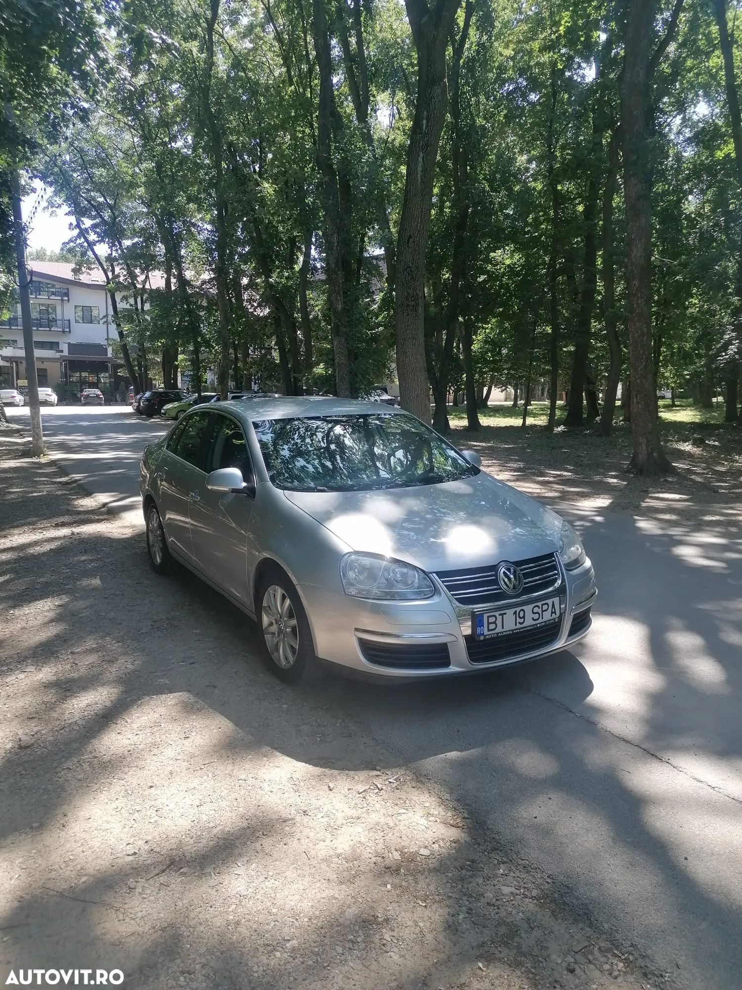 Volkswagen Jetta 1.4 TSI Comfortline DSG - 1