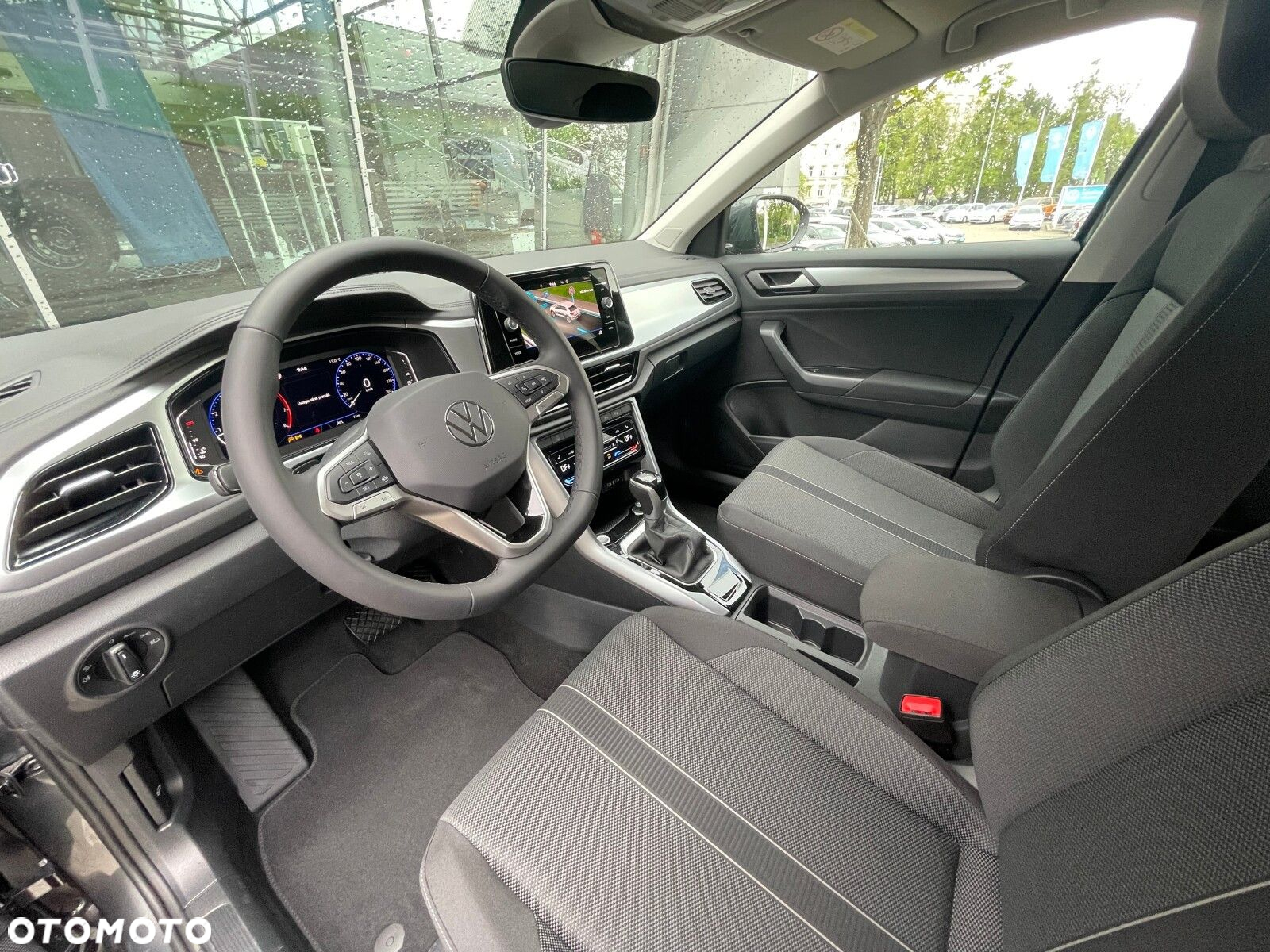 Volkswagen T-Roc 1.5 TSI Life Plus DSG - 11