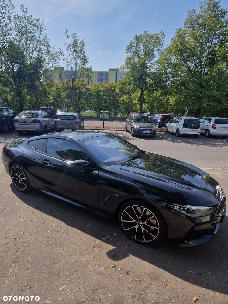 BMW Seria 8 - 25