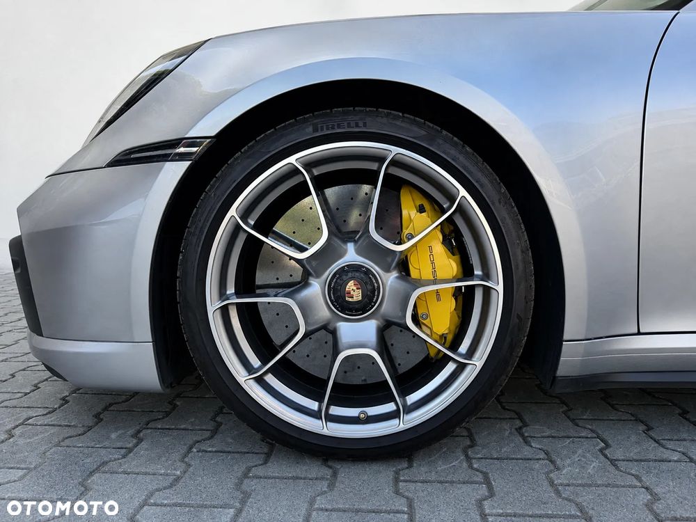 Porsche 911 Turbo S - 8