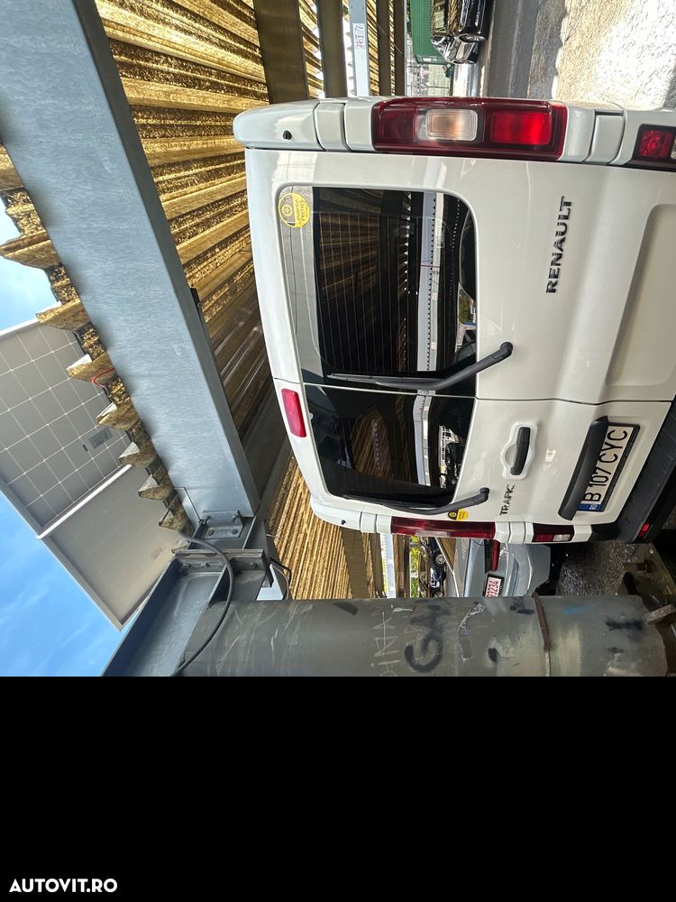 Renault Trafic - 2