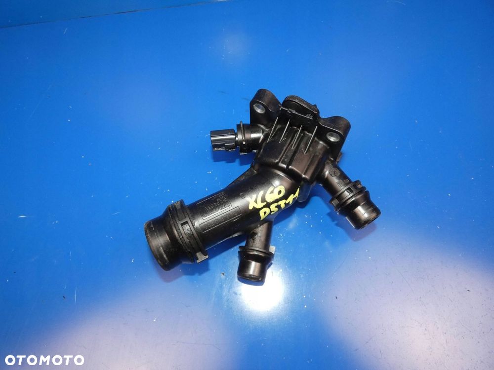 VOLVO XC60 I V60 S60 II 2.4 D5 2.0 D3 TERMOSTAT OBUDOWA