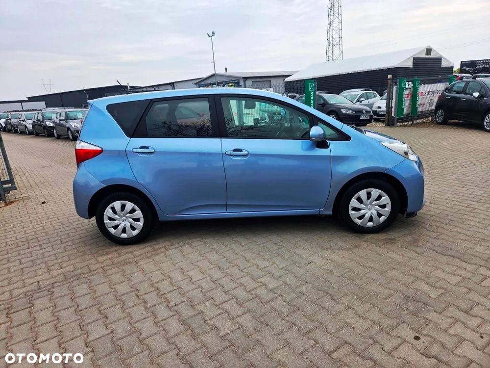 Toyota Verso S 1.33 Premium - 6