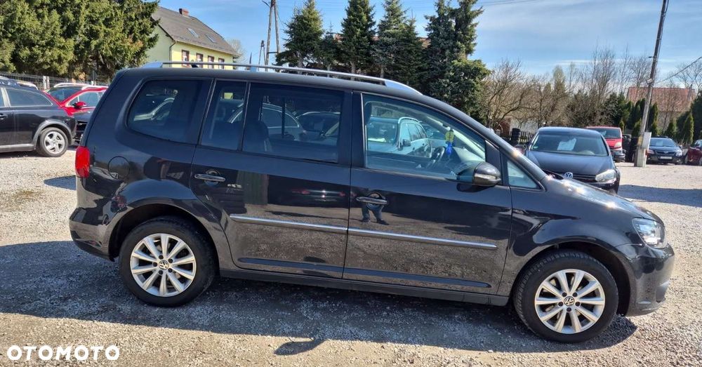 Volkswagen Touran - 5