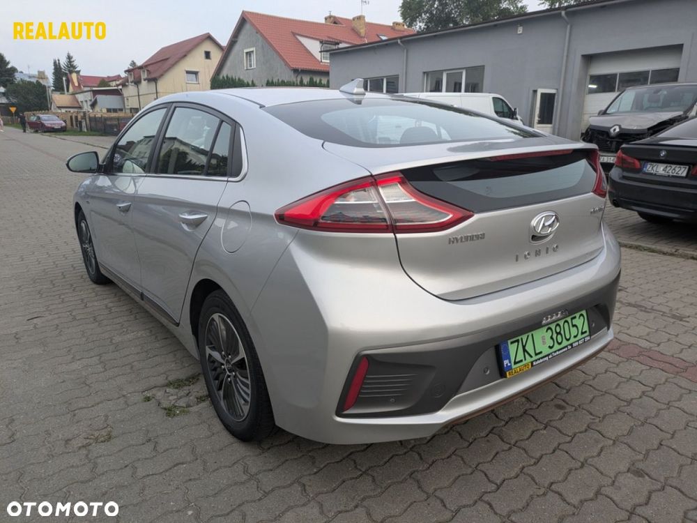 Hyundai IONIQ electric Premium - 5