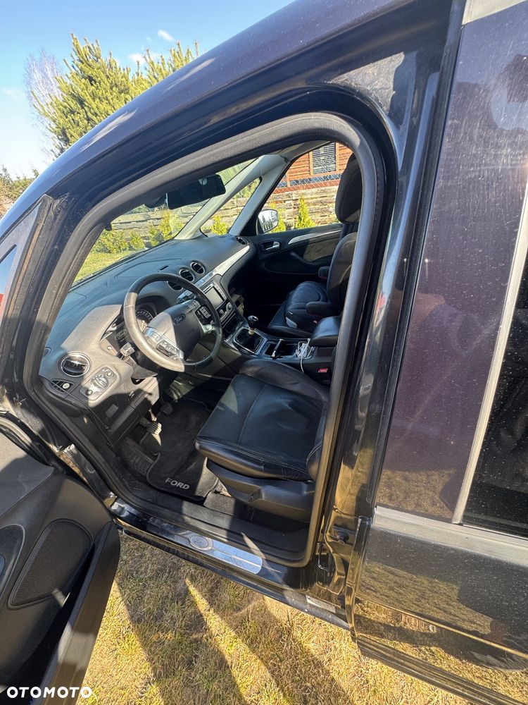 Ford S-Max - 8