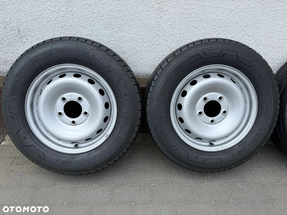 225 65 16C / RENAULT RENO Master OPEL Movano Nissan NV400 /et66 / 5x130 - 3